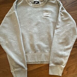 Nike Cropped Crewneck Sweatshirt